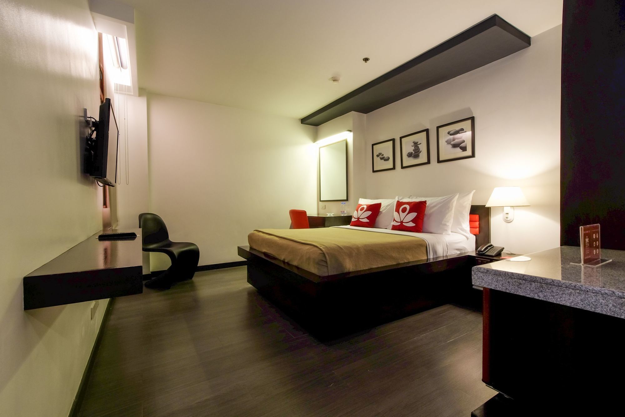 Zen Rooms Durban Poblacion Makati Makati City Esterno foto