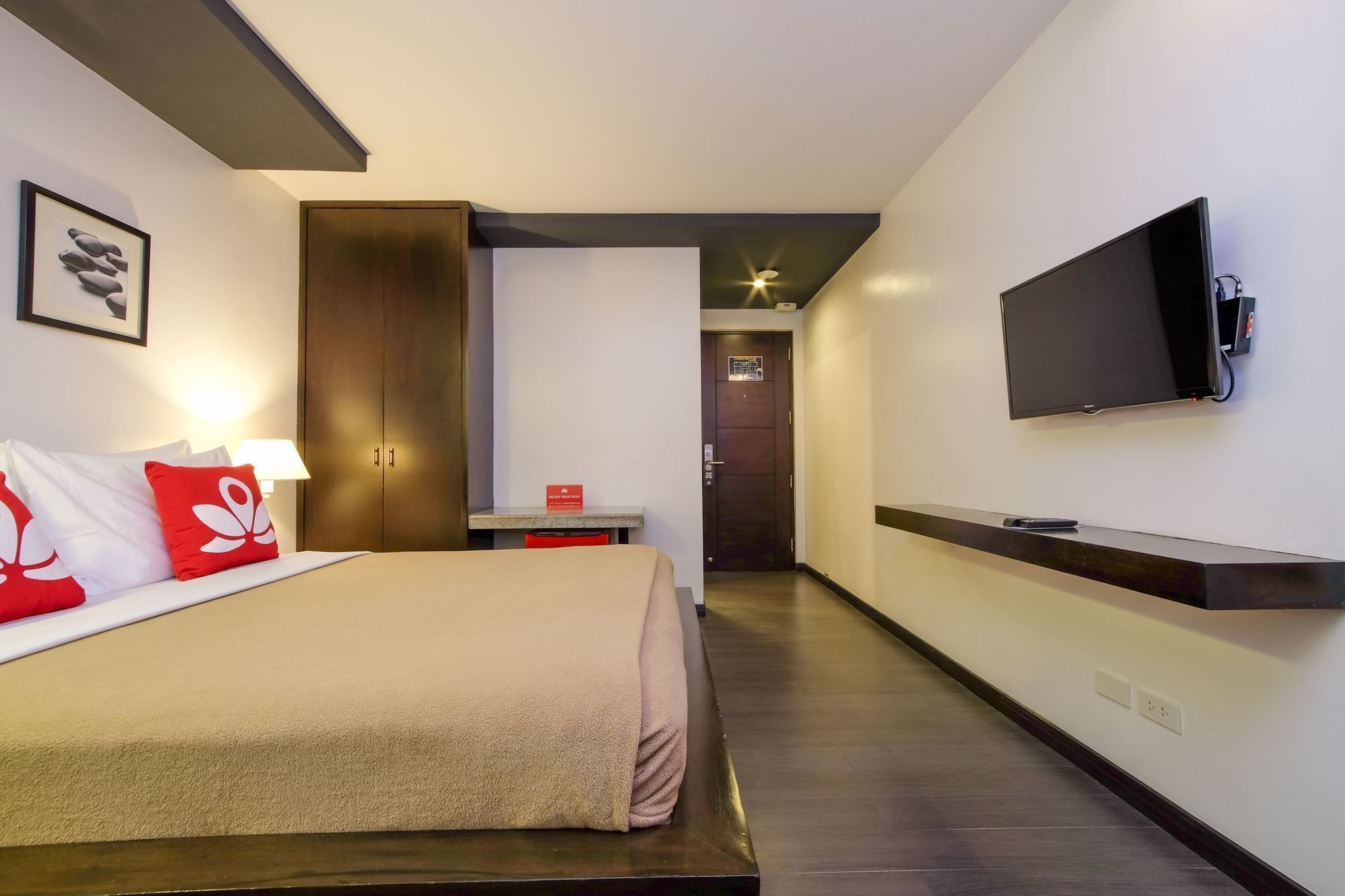 Zen Rooms Durban Poblacion Makati Makati City Esterno foto